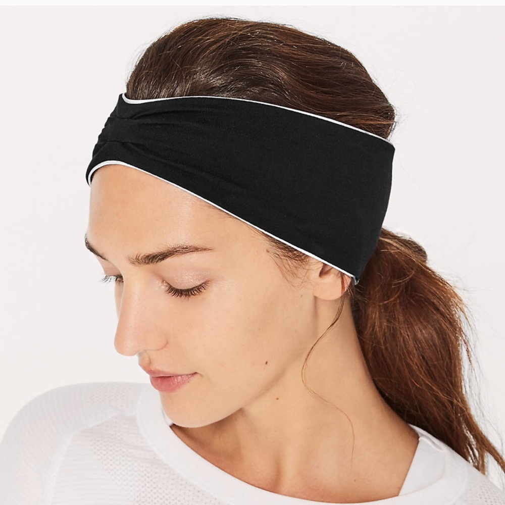 New with tags Lululemon head band ear warmer
